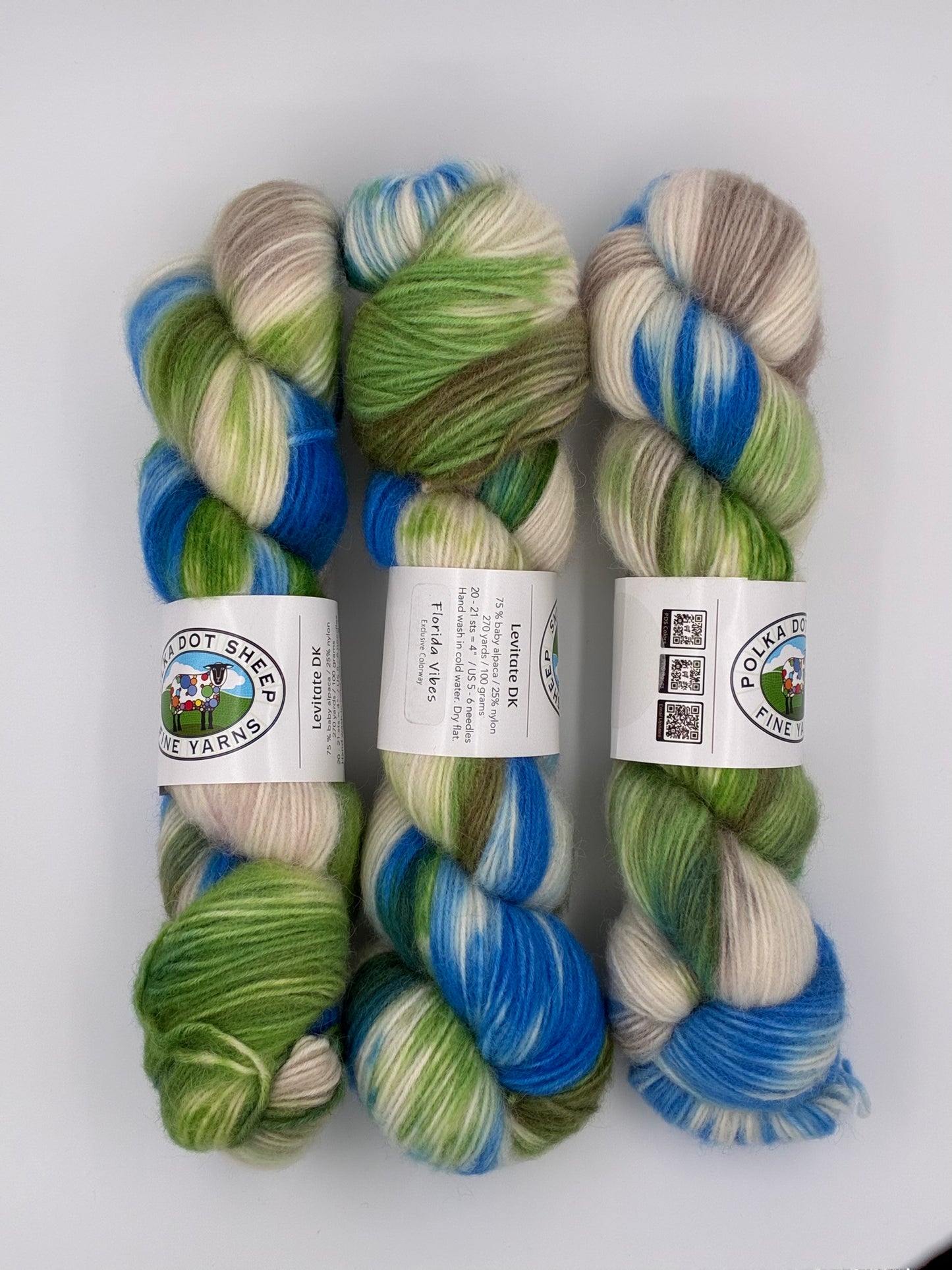 Polka Dot Sheep Levitate DK