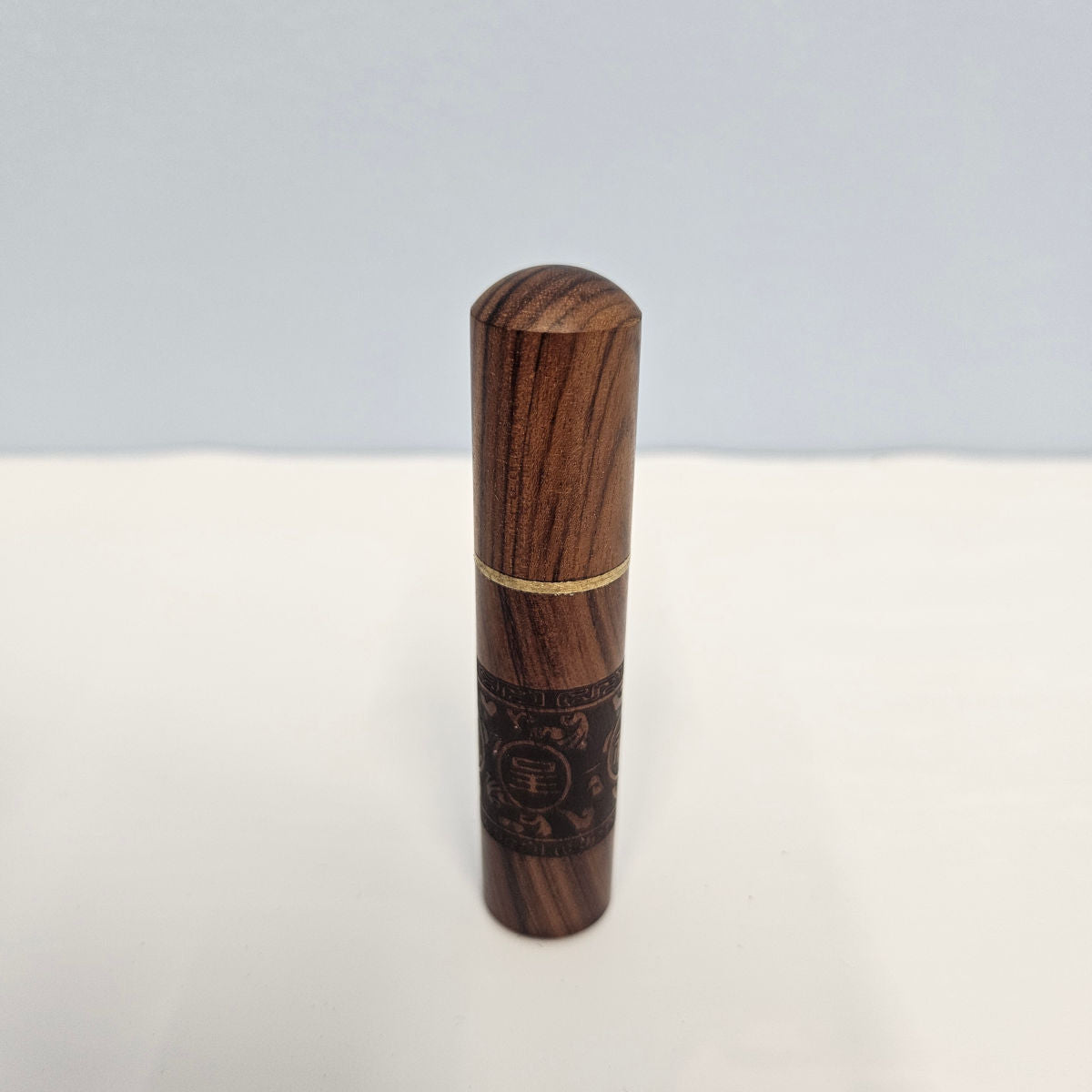 2x Tapestry Needles w/ Wooden Needle Case